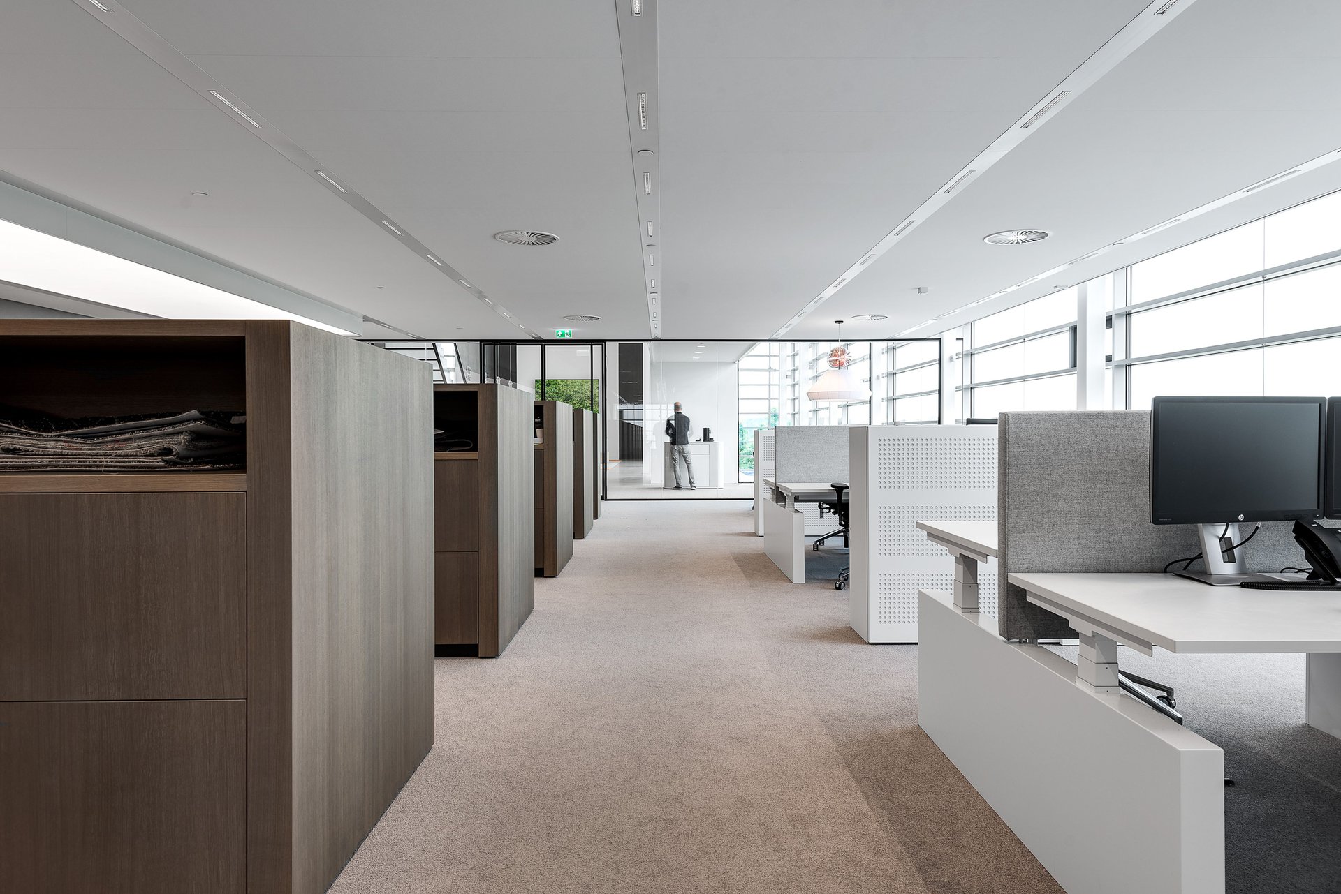 Integrated R&D office showroom for Family owned betap