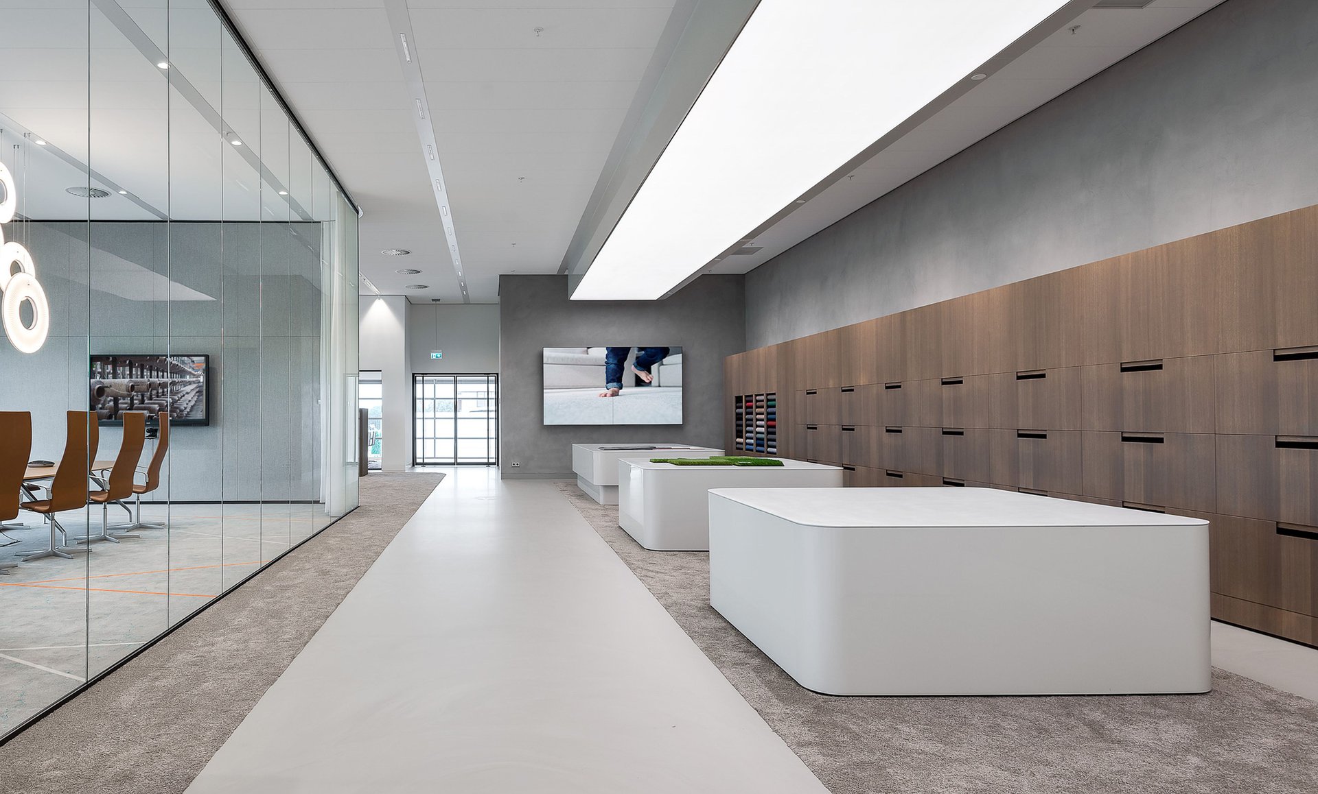 Integrated R&D office showroom for Family owned betap