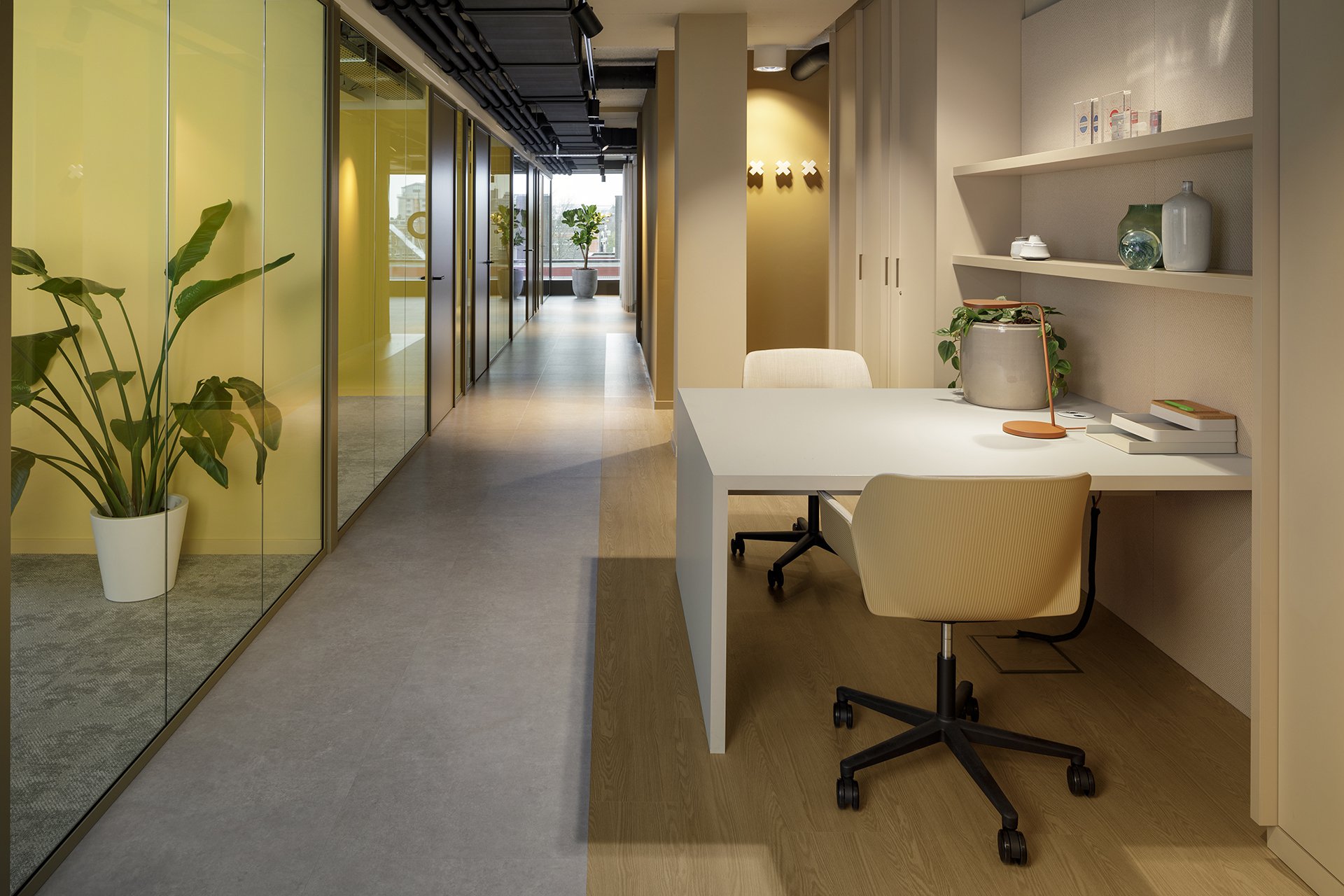 Architecture design, Fokkema & Partners, Zuidbroek Notarissen, warm, transparant kantoorinterieur met ronde details and line patterns