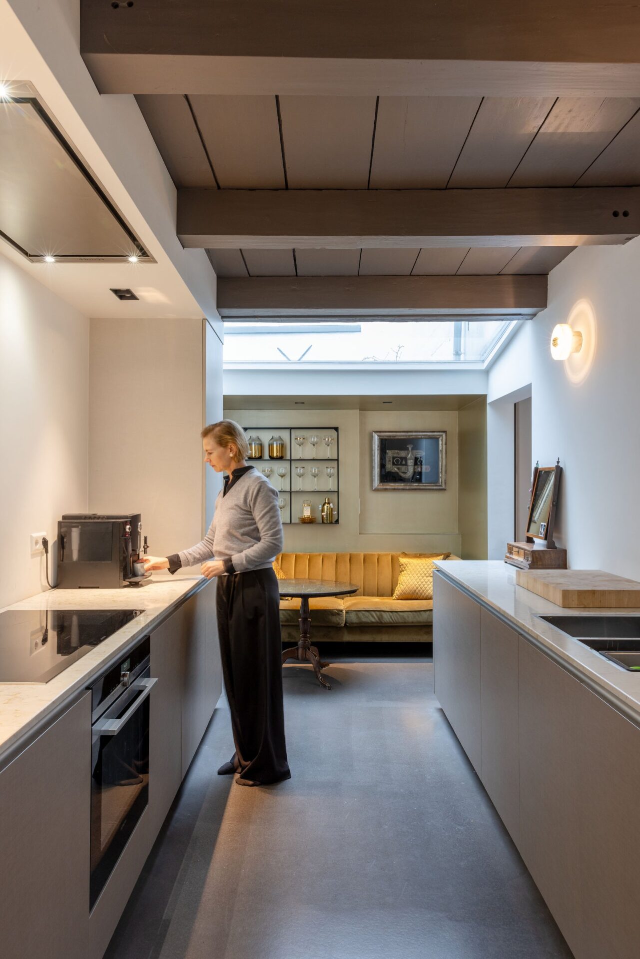 Portrait view of 'Vila Tasa' design