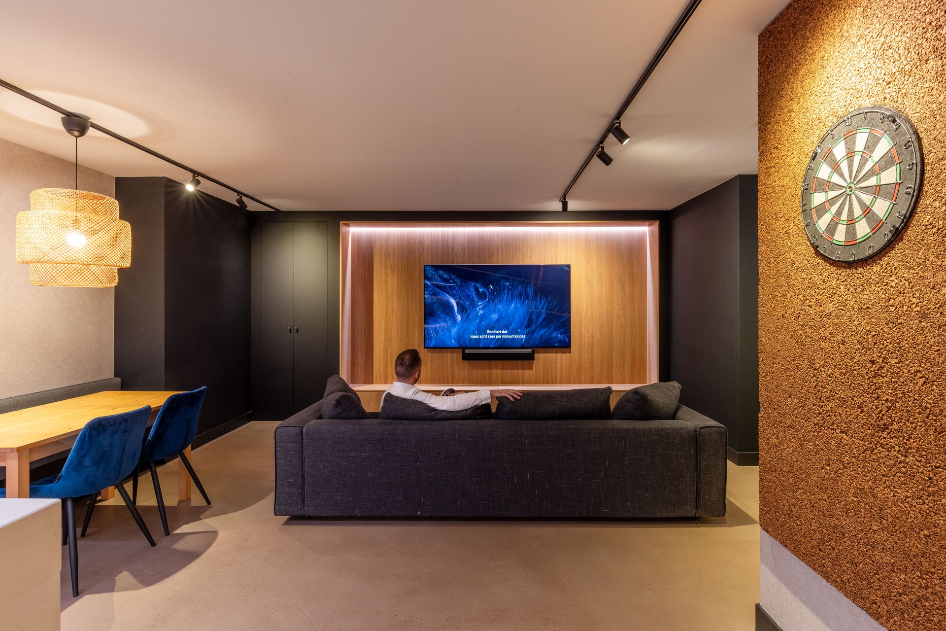 Luxurious villa with garden views from every angle