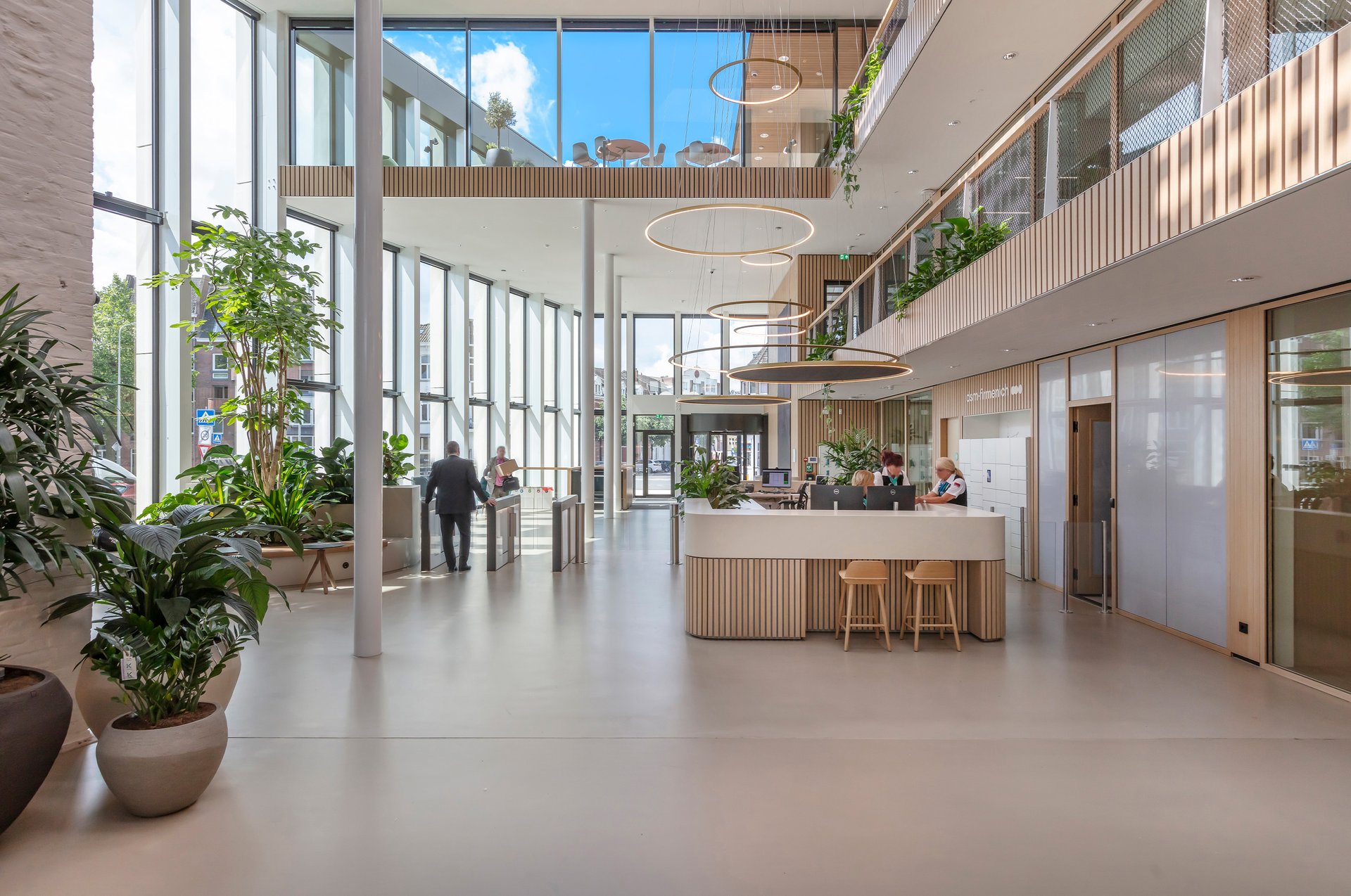 The first Paris Proof monumental transformation