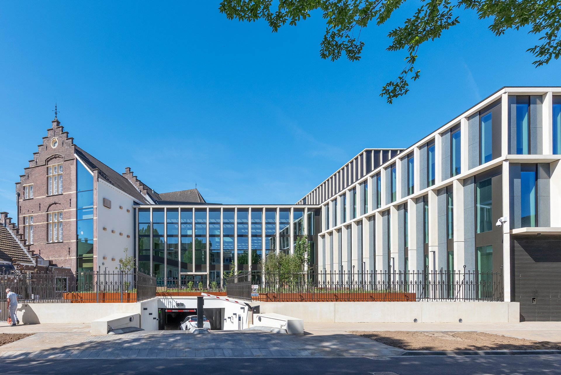 The first Paris Proof monumental transformation