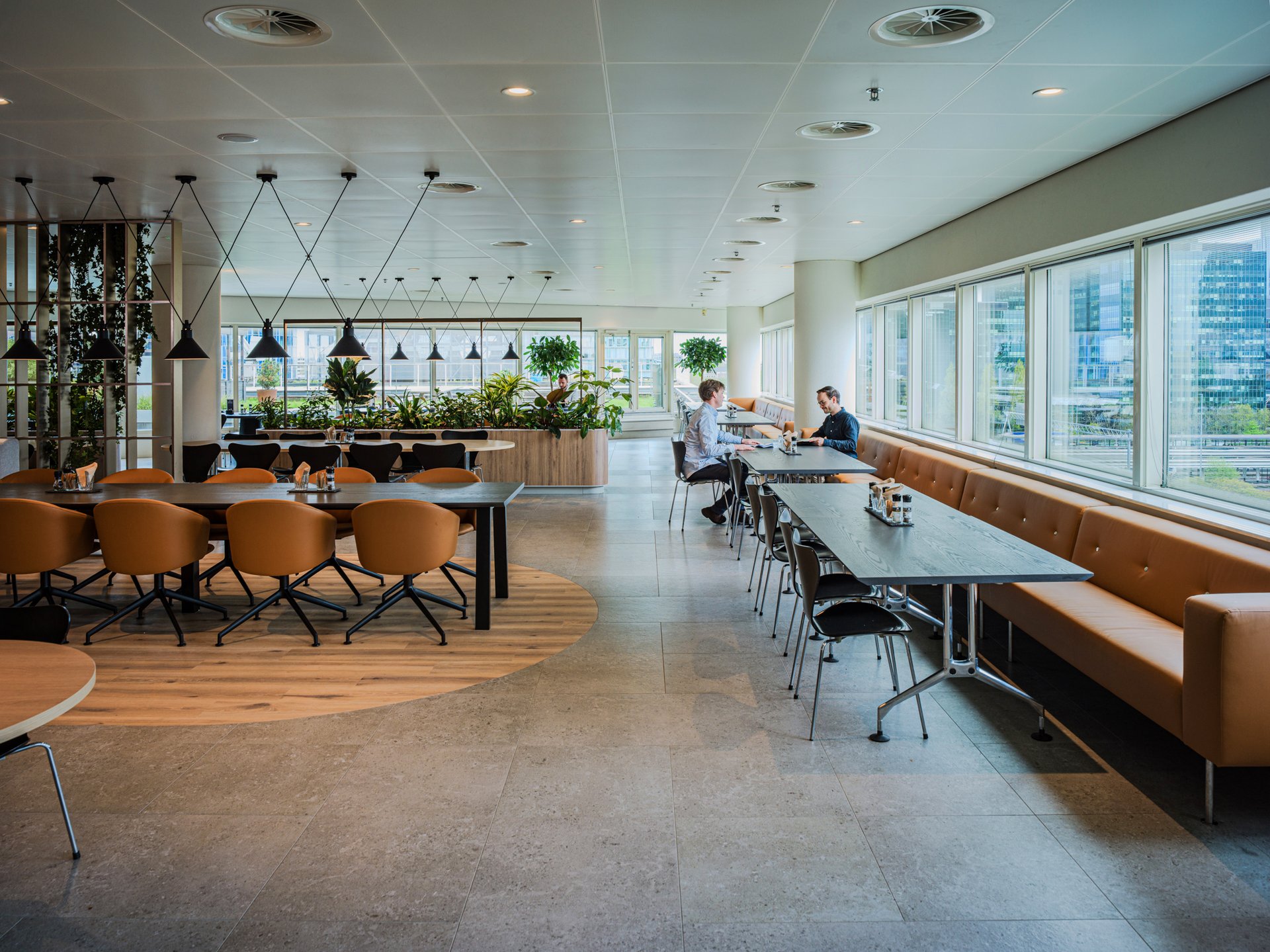 Crafting the Houthoff community - header slider image 6