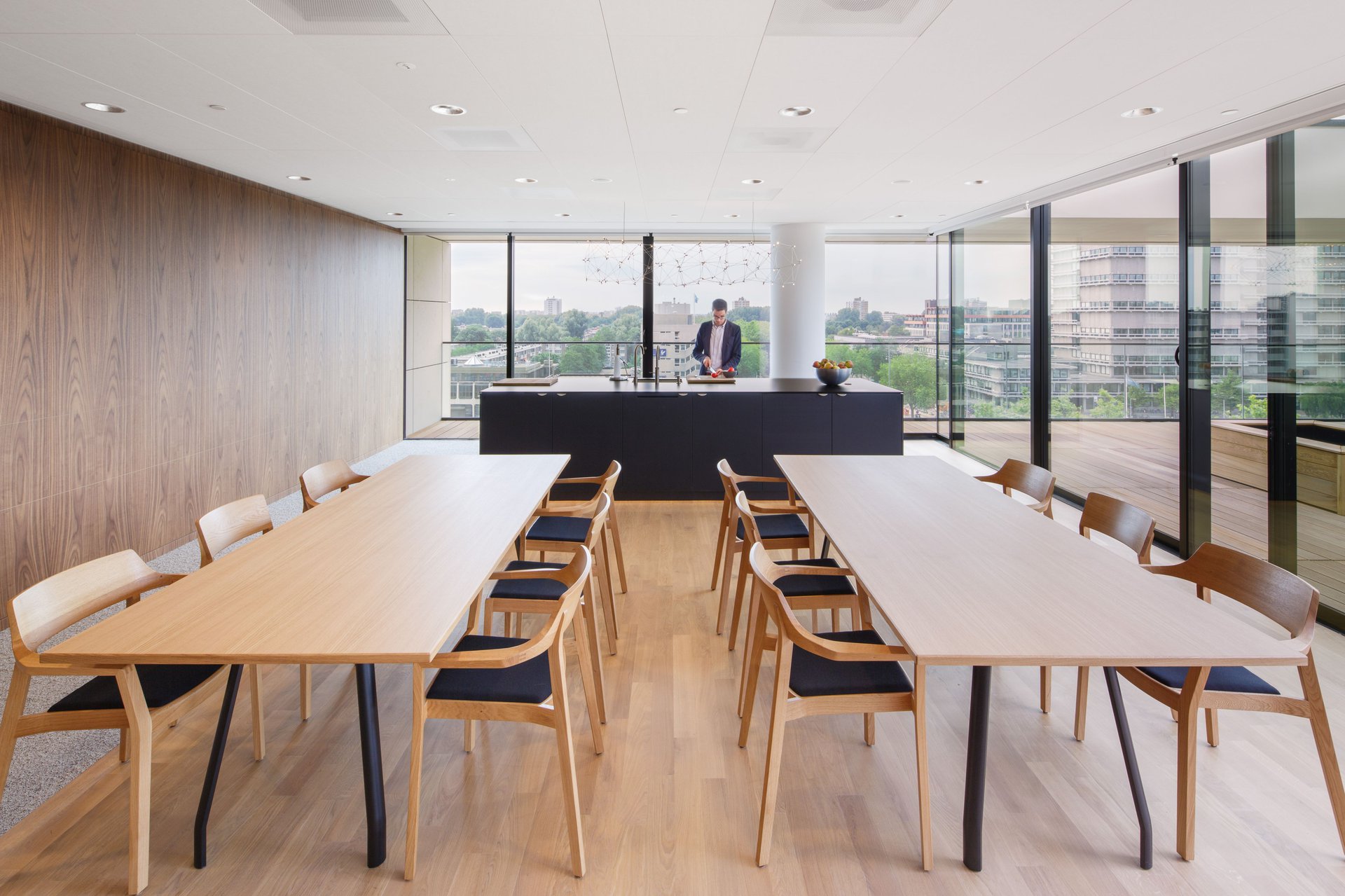 Luxury contemporary villa-type office with splendid views for Egon Zehnder