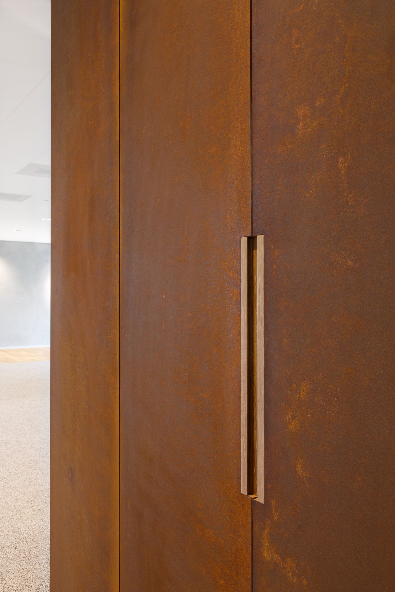 Luxury contemporary villa-type office with splendid views for Egon Zehnder