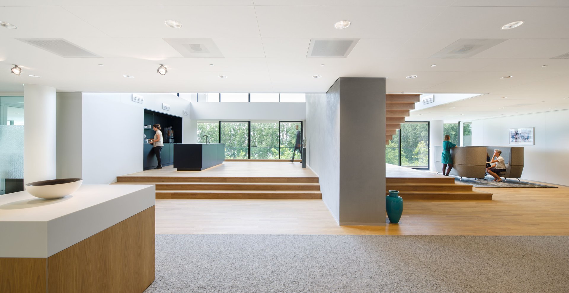 Luxury contemporary villa-type office with splendid views for Egon Zehnder