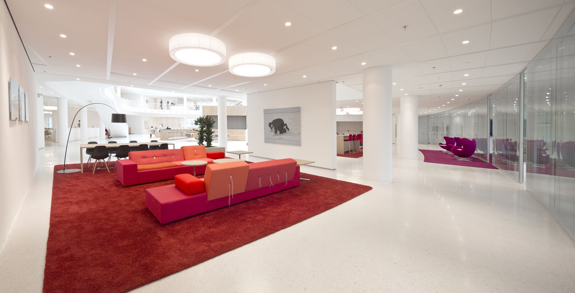 Eneco World interior design showcasing hospitality and activity-based working