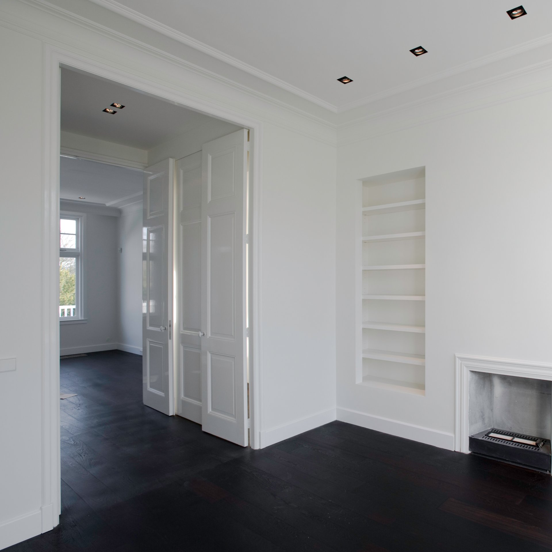 A serene residence in monochrome with a modern design