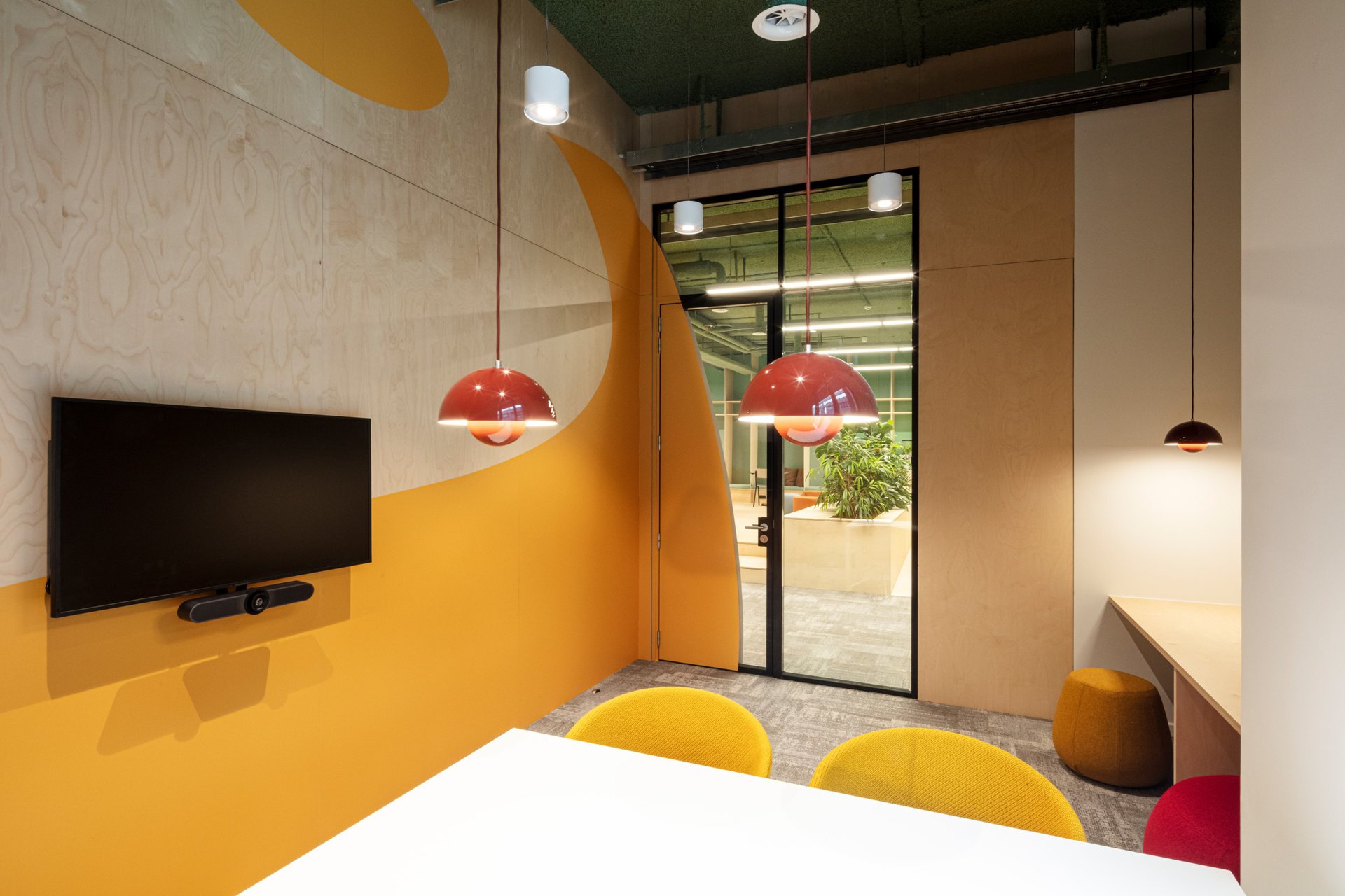 Header slider image 5 showcasing FrieslandCampina office design