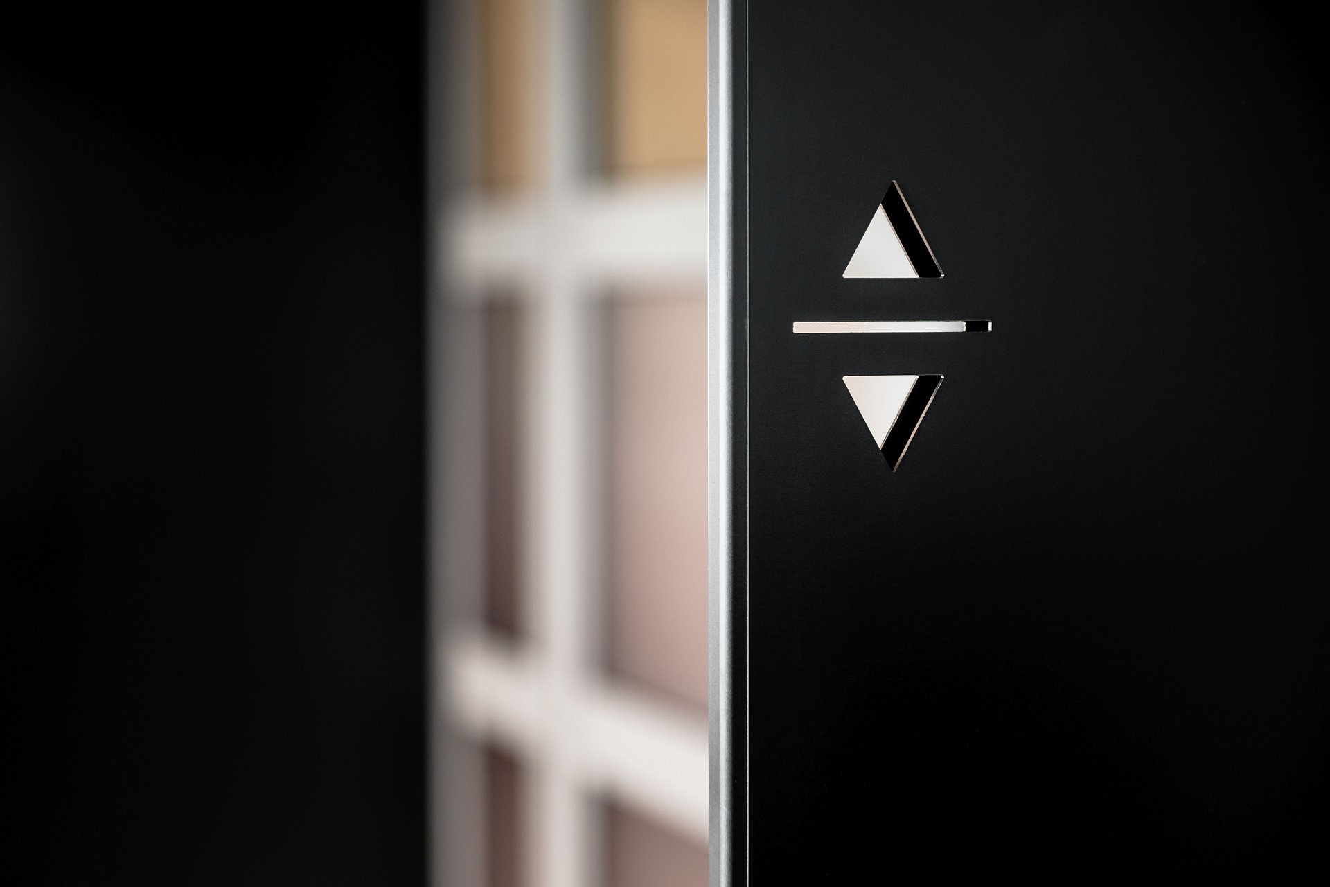 360° view over the city of Rotterdam from the 25th floor of the Millennium Tower