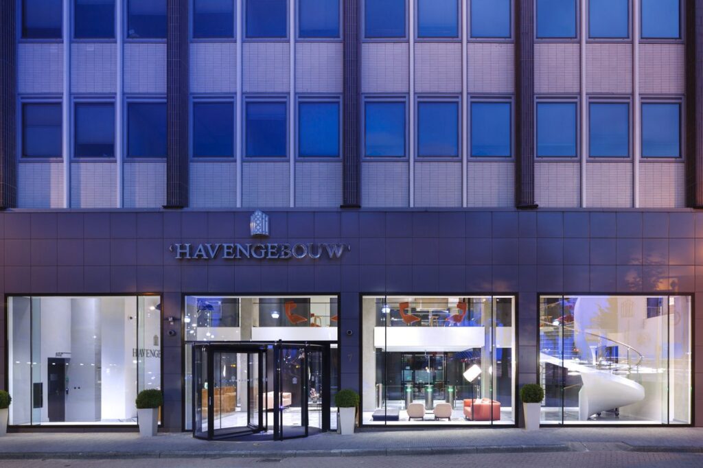 Exterior view of 'Het Havengebouw' in Amsterdam