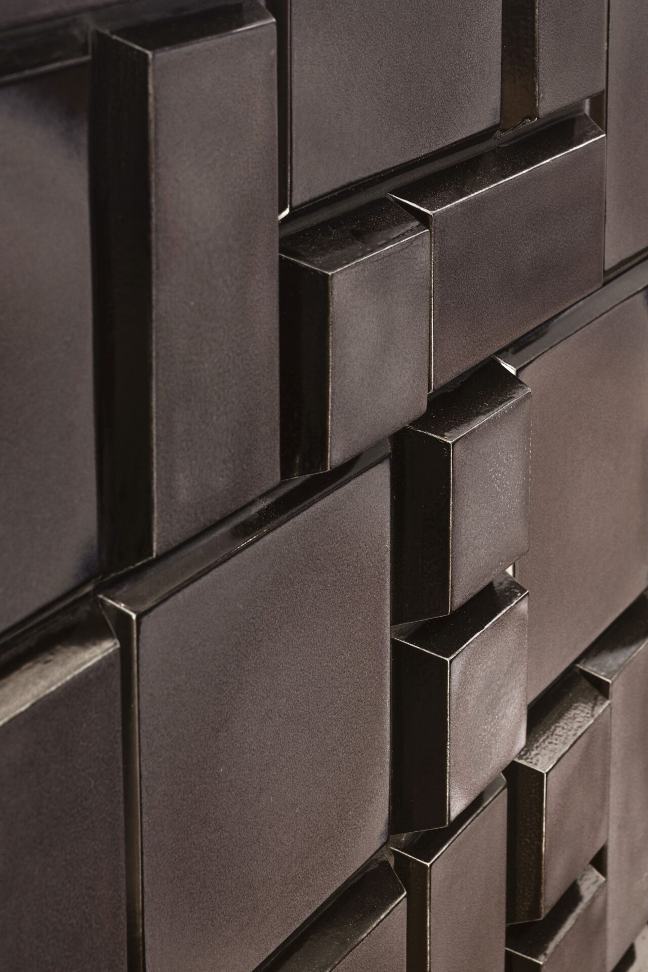 Havengebouw Amsterdam tiles close-up