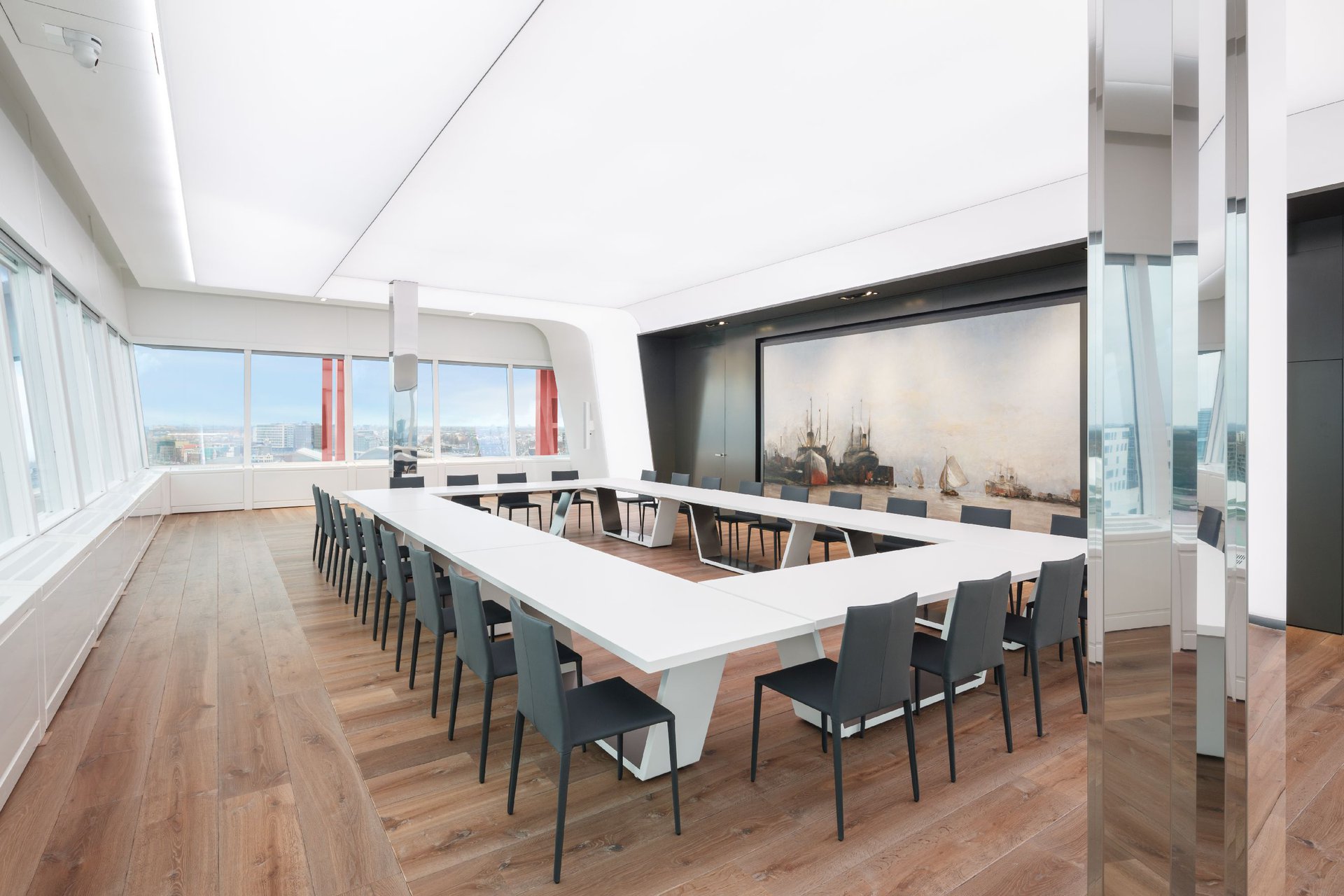 An inspiring state-of-the-art spatial design defined by a backlit wave