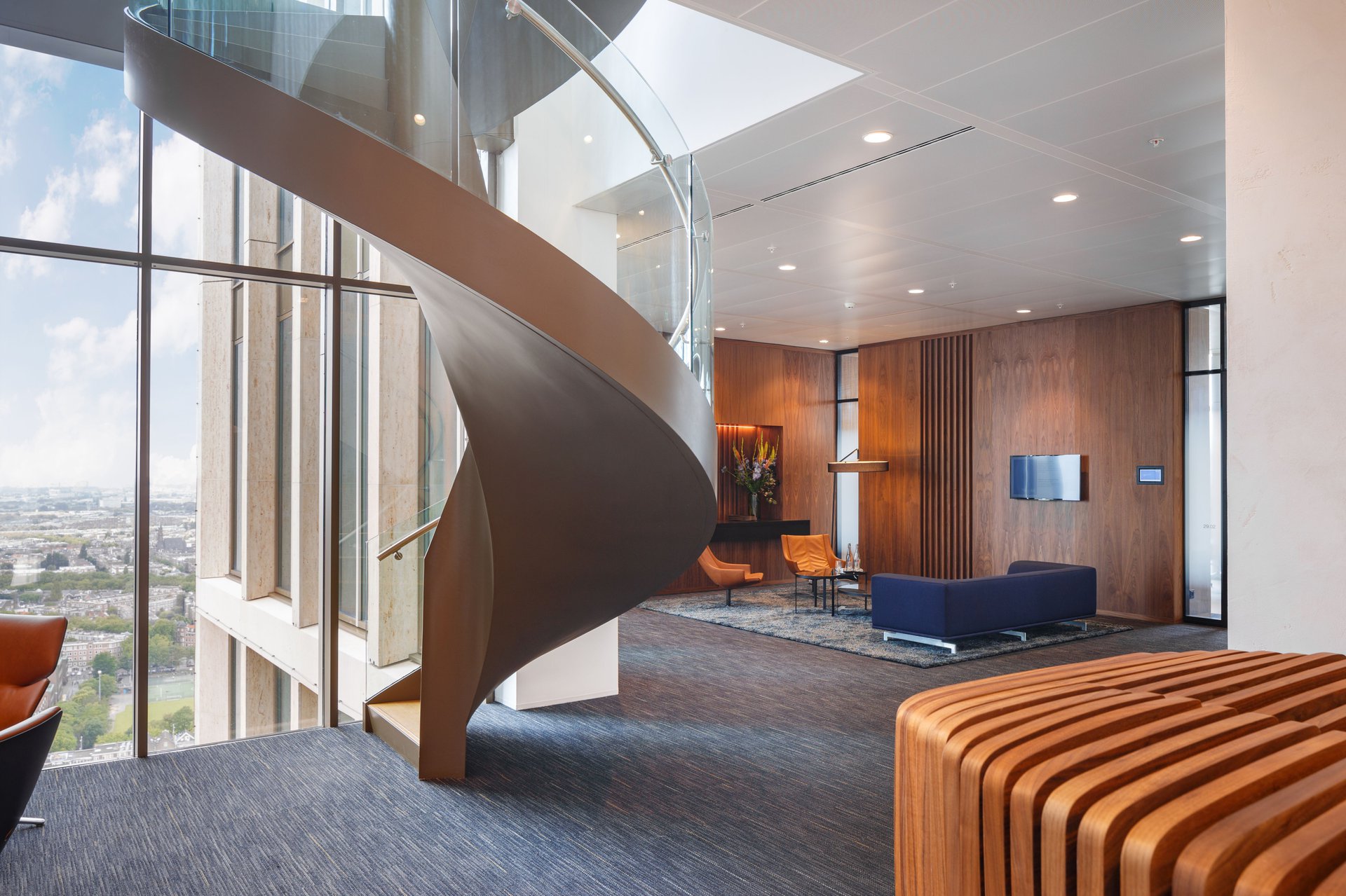 Rhythmic design approach for NautaDutilh penthouse office with spectacular views.