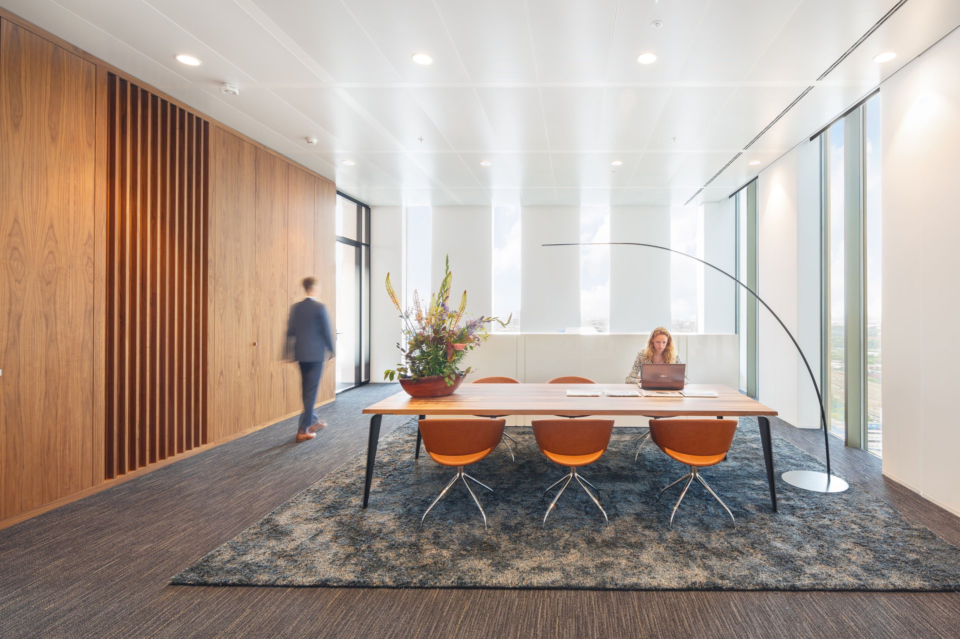 Meeting room in NautaDutilh penthouse.