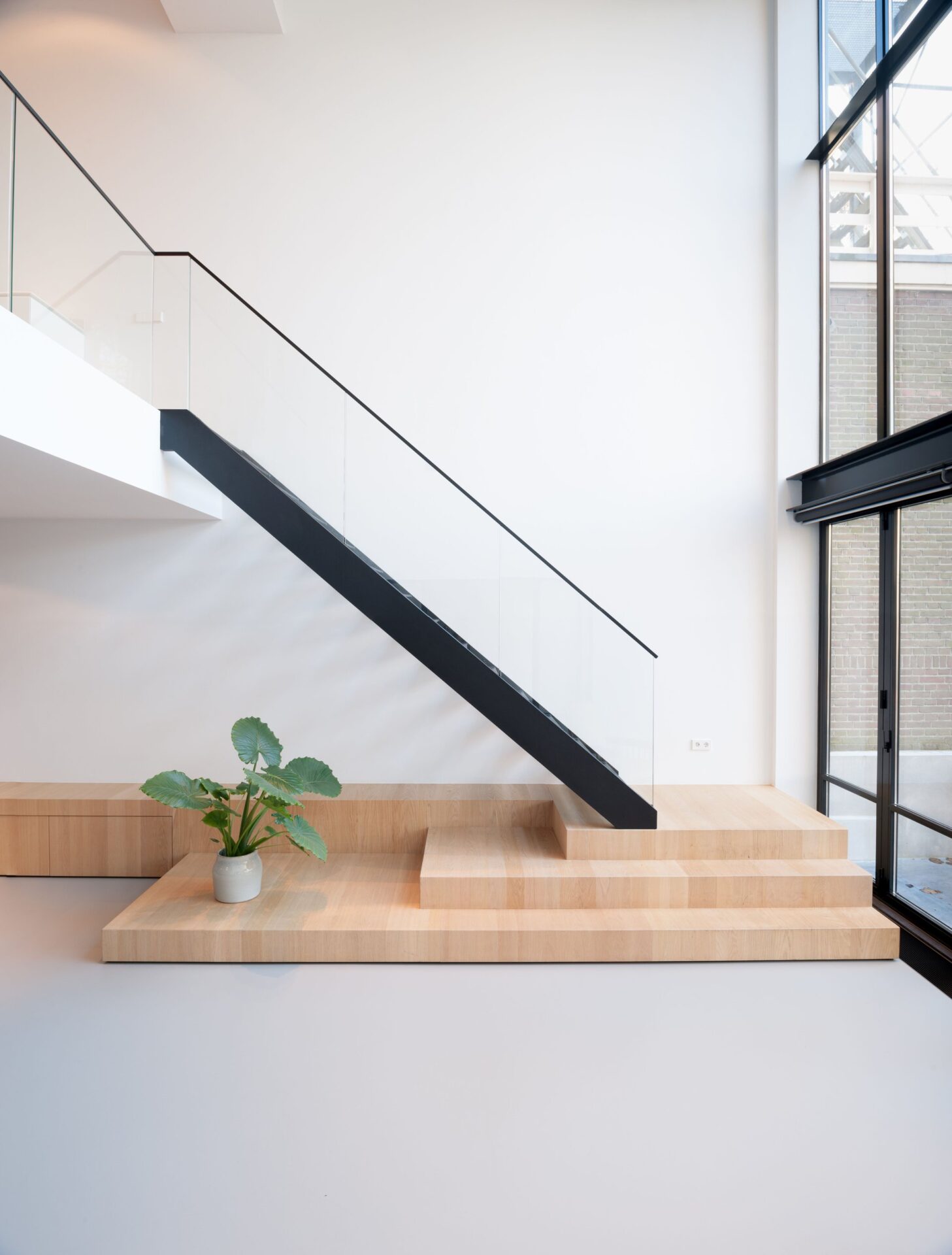 Contemporary re-interpretation of residential qualities in a late 19th century residence