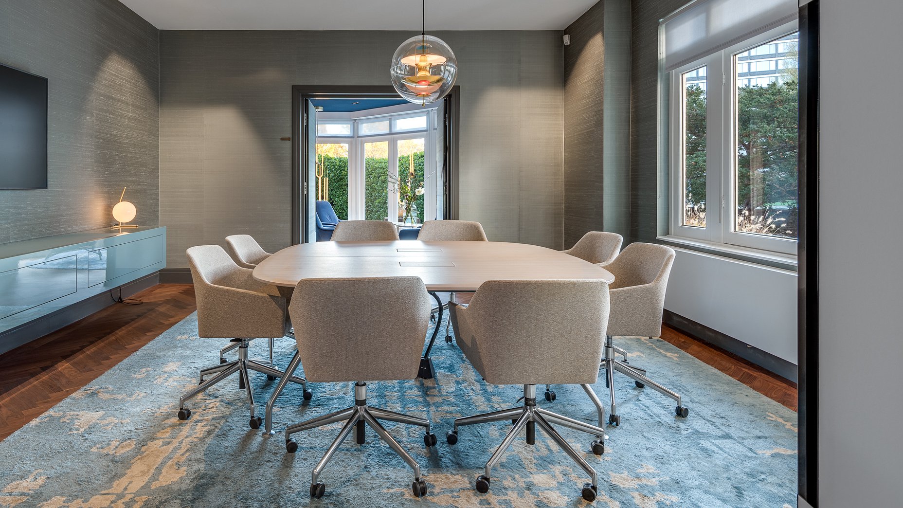 Office villa with Scandinavian-inspired design