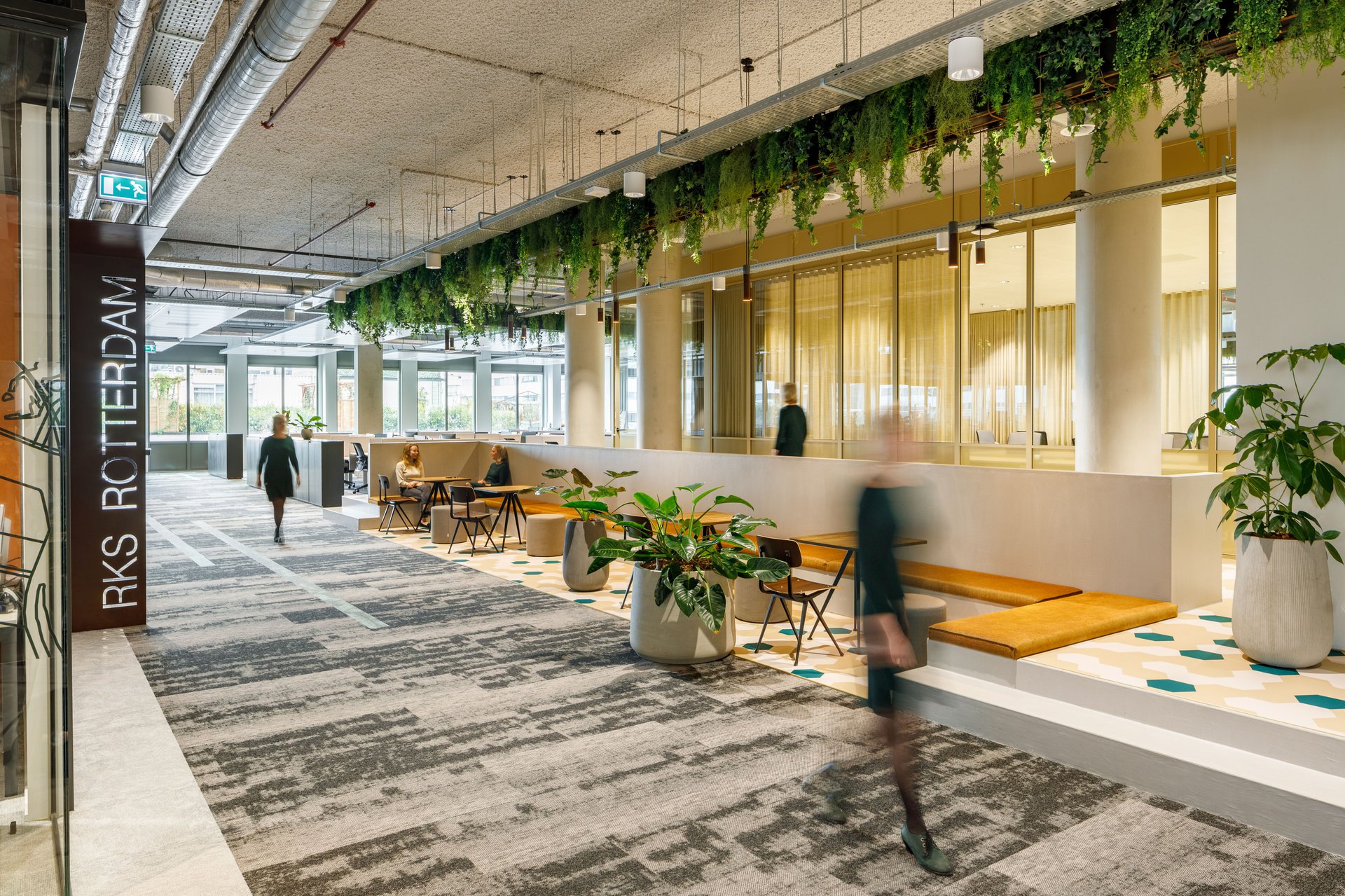 Rabobank Customer Service Centre in Rotterdam with meeting and training spaces
