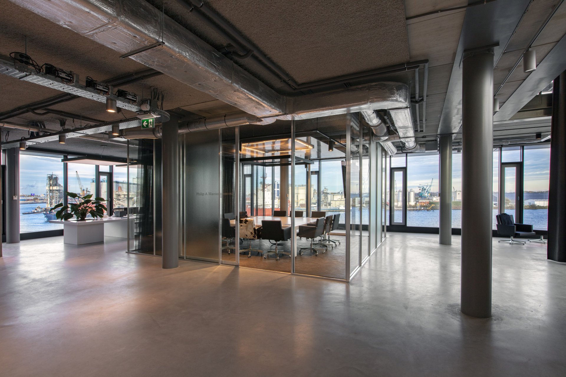 Rijnboutt office interior design showcasing user wellbeing