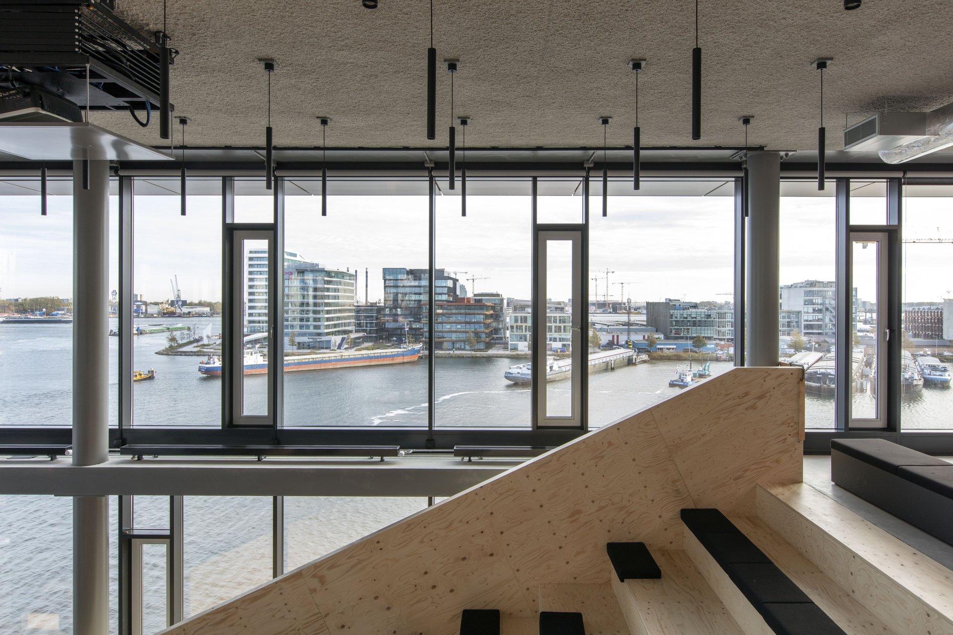 Rijnboutt office interior design showcasing user wellbeing