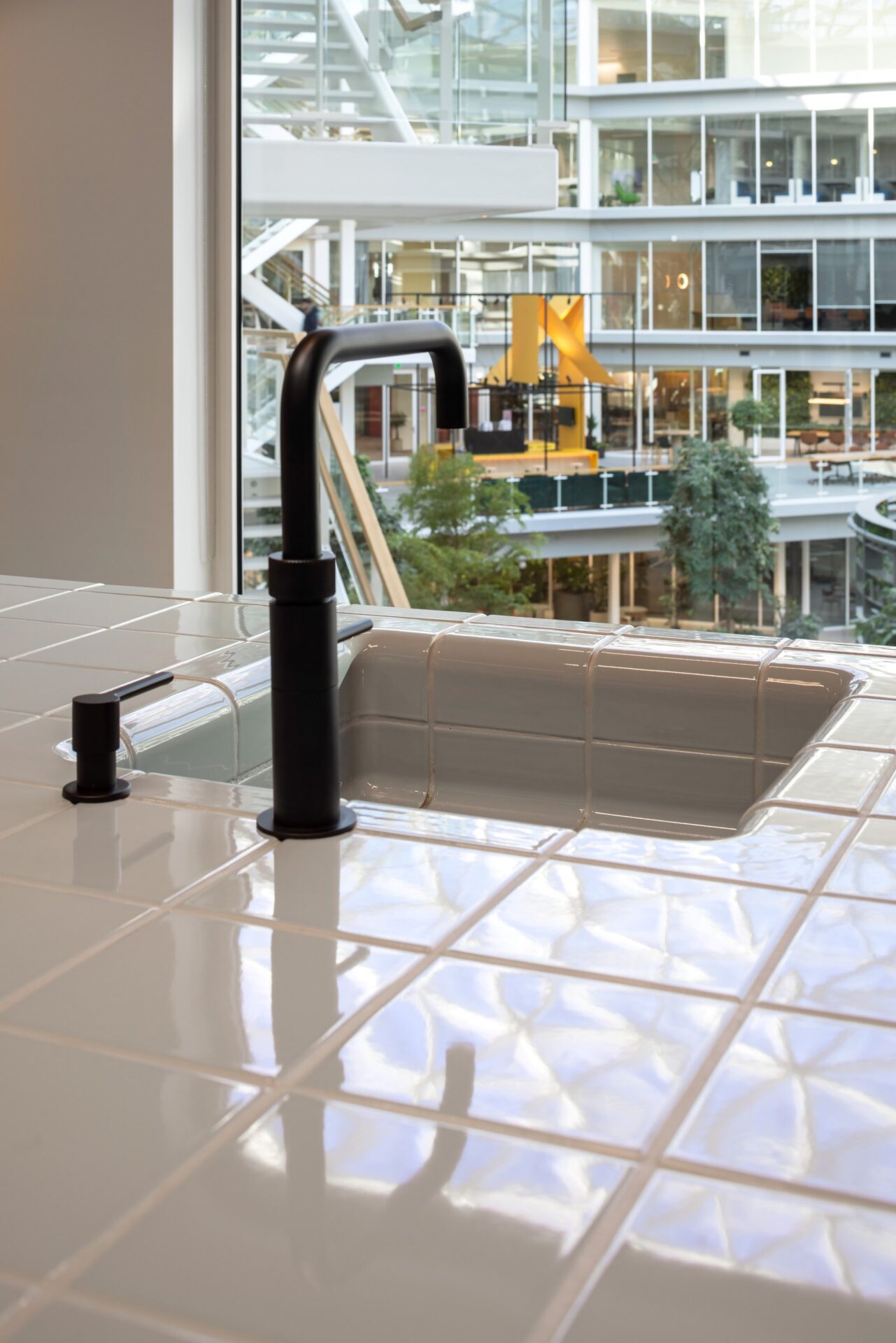 APG's new working environment brings color