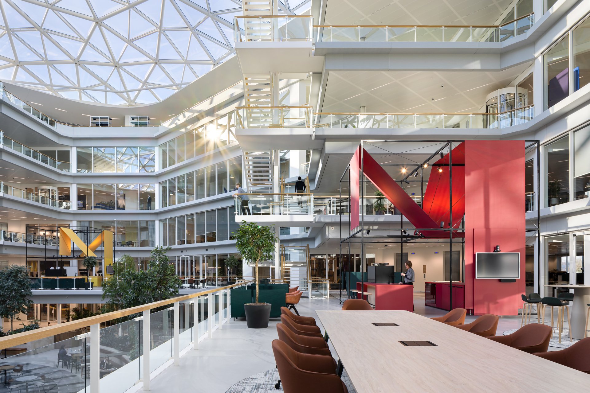 APG's new working environment brings color