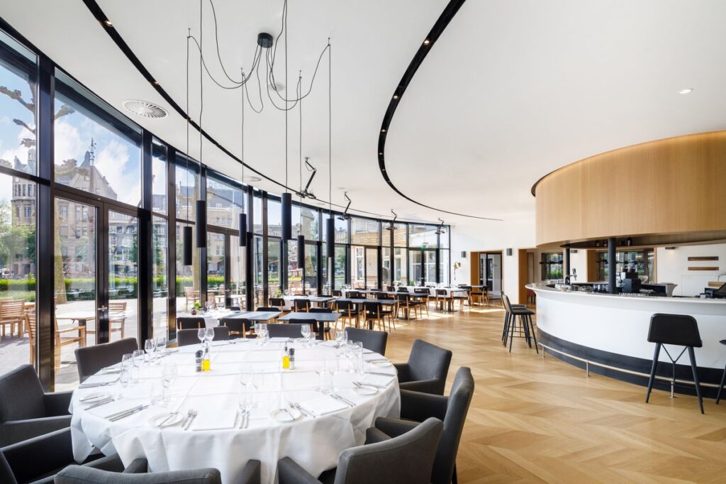 Circular bar in the club house annex