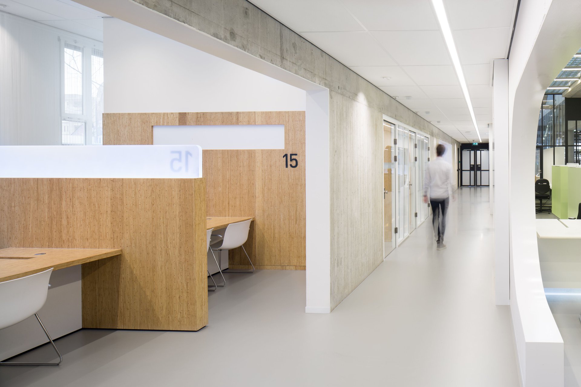 City hall Almere updates service concept with its own unique signature