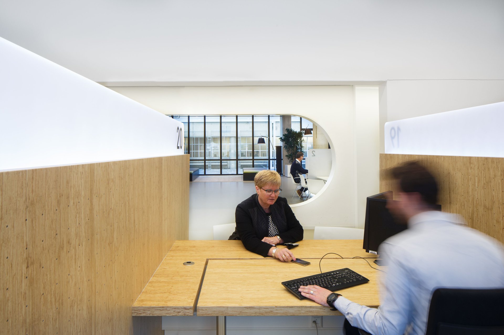 City hall Almere updates service concept with its own unique signature