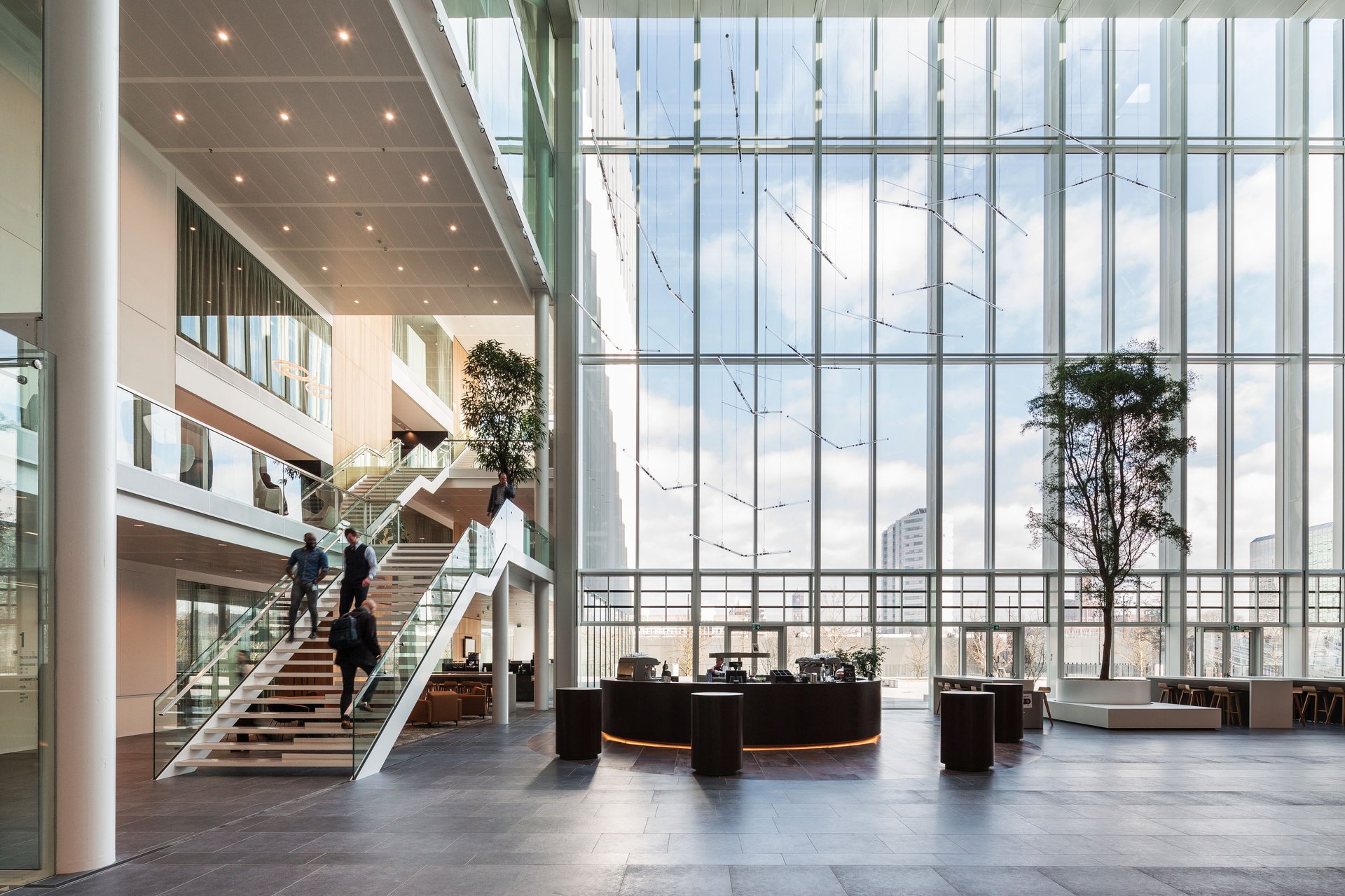 Voids, balconies and staircases make a continuous sequence of spaces