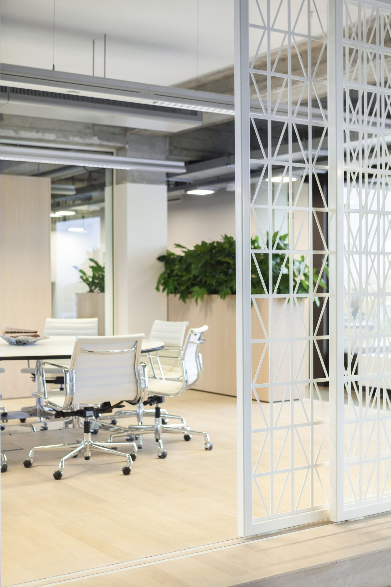 Interior view of the Vijzelstraat office with modern design.