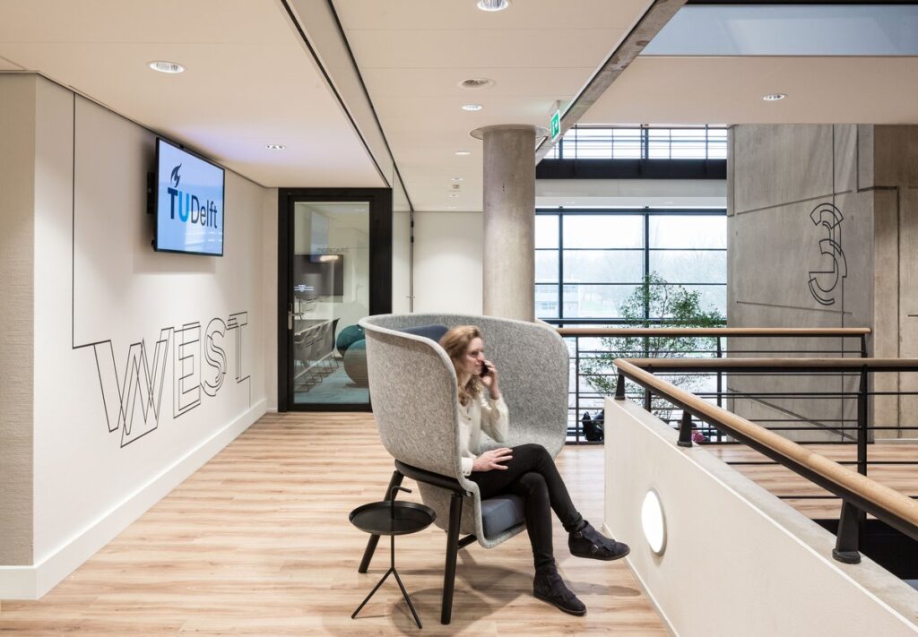 Research and office hub for TU Delft Mathematics & Computer Science