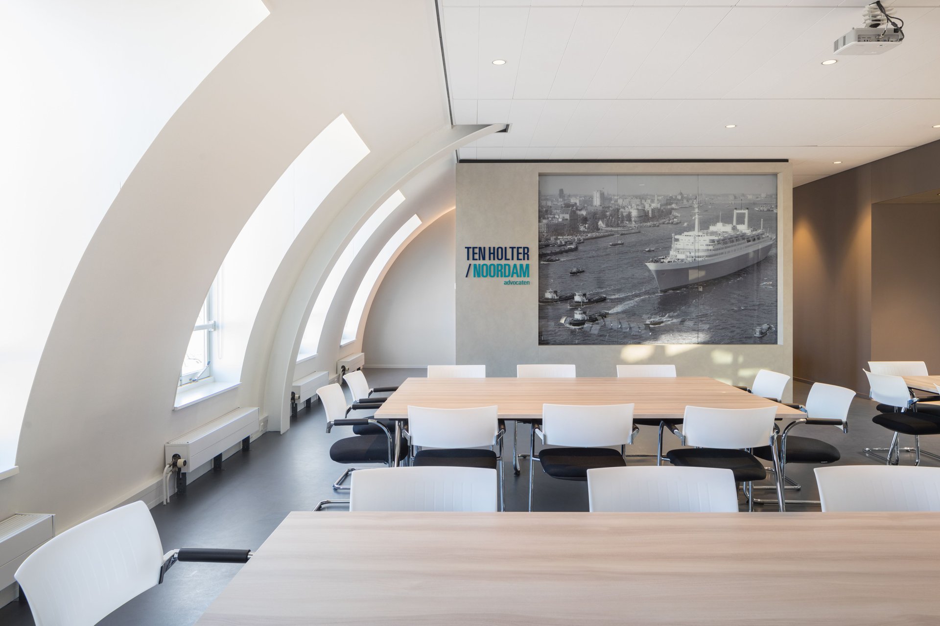 Interior design for Ten Holter Noordam law firm